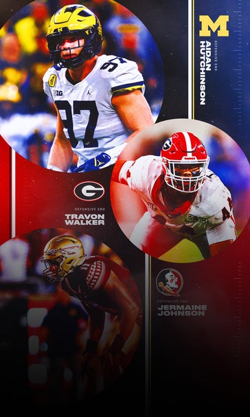 2022 NFL Mock Draft: Edge rushers, OTs own top 10, QBs fall back